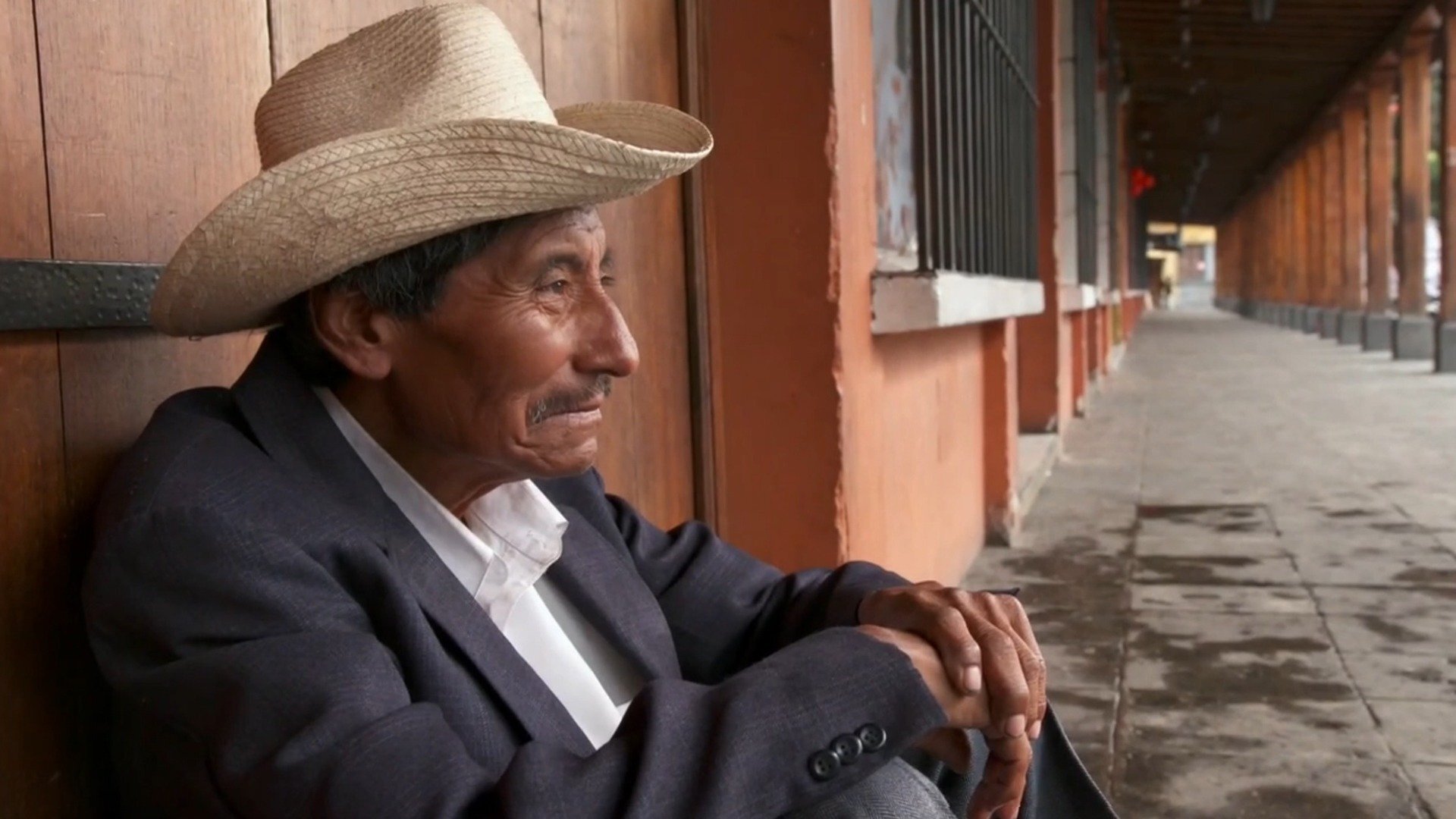 4. Bizarre Foods With Andrew Zimmern - 704 Guatemala: Balls, Brains & Bull's Eyes