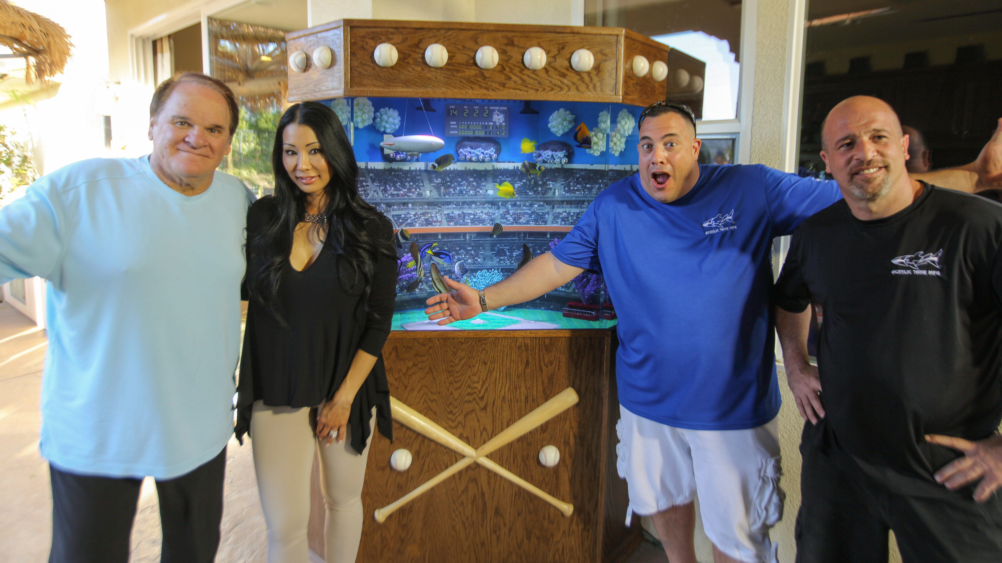 10. Pete Rose Scores A Tank