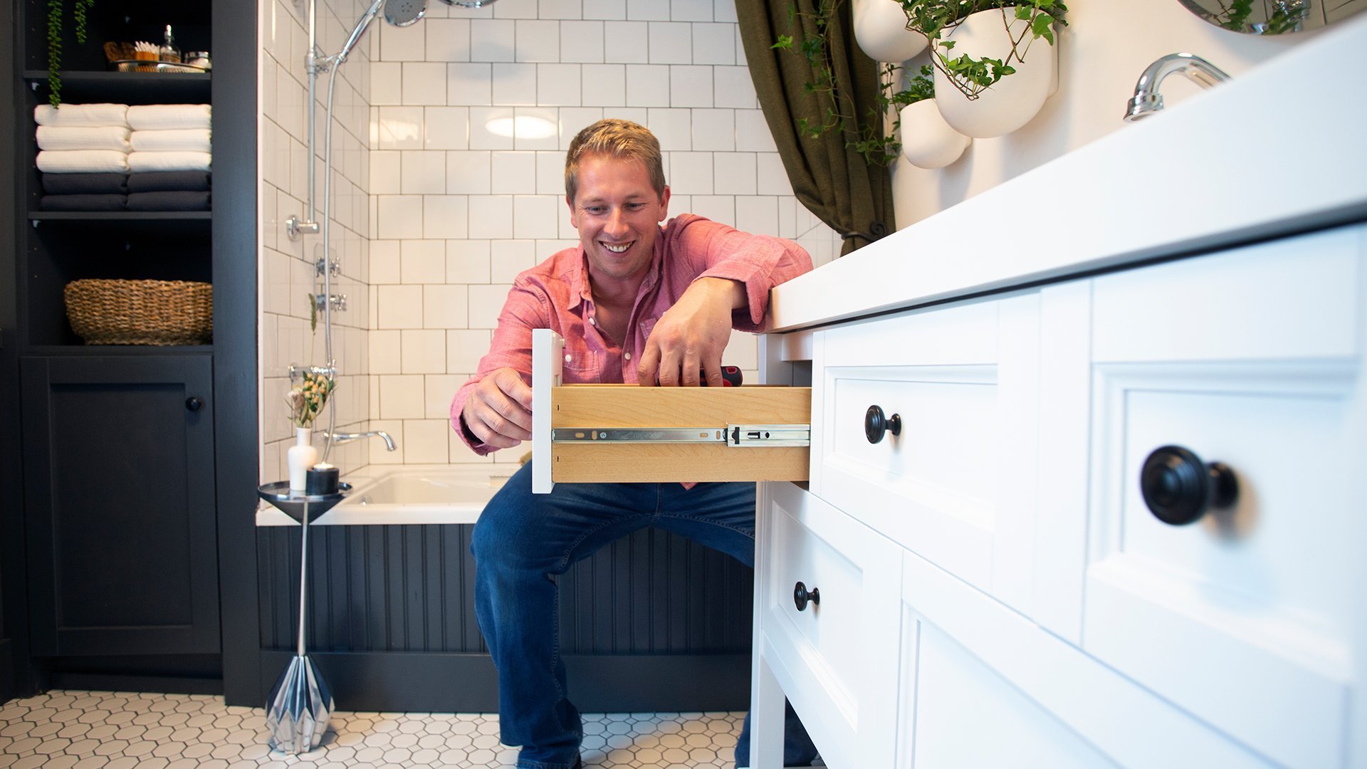 3. This Bathroom's Mint