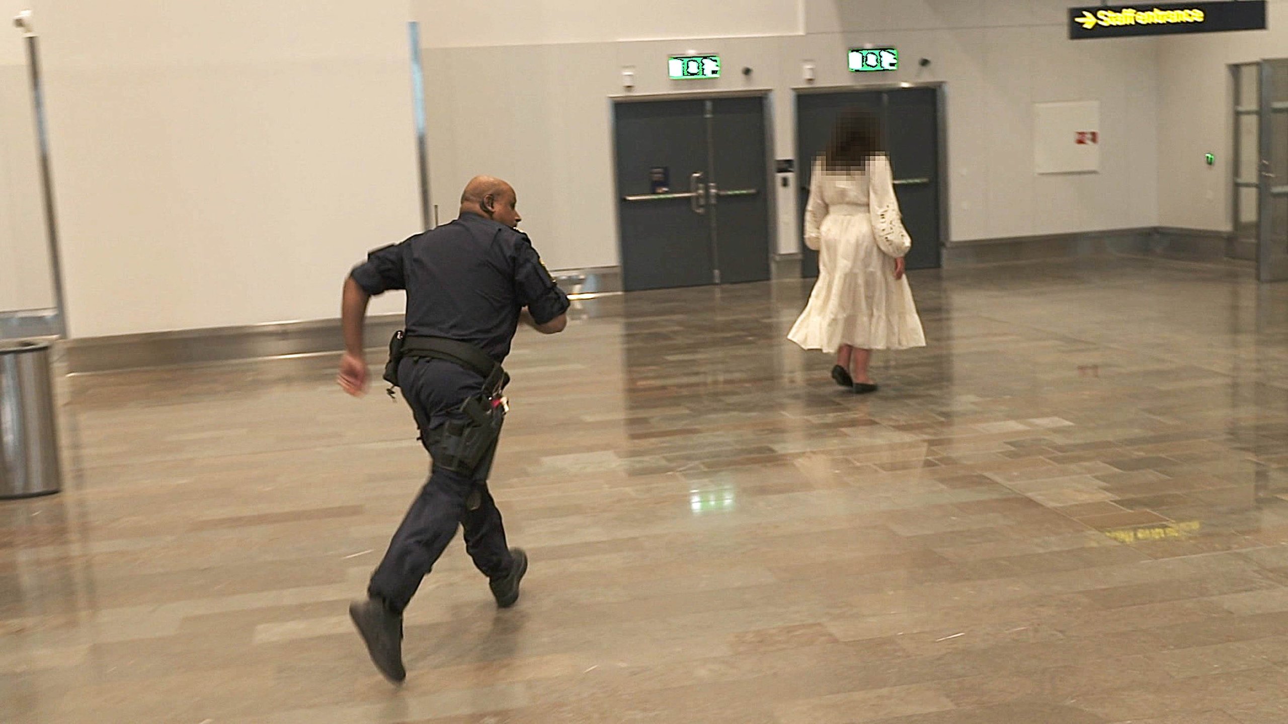 14. Champagne av polisen