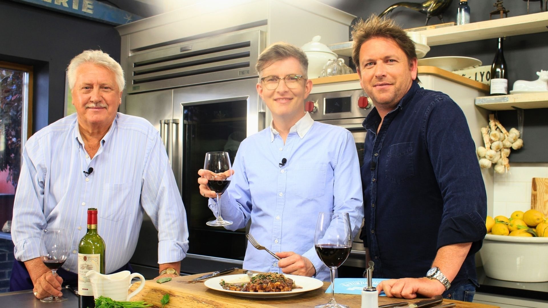 2. Musik, mat och fartfyllda äventyr