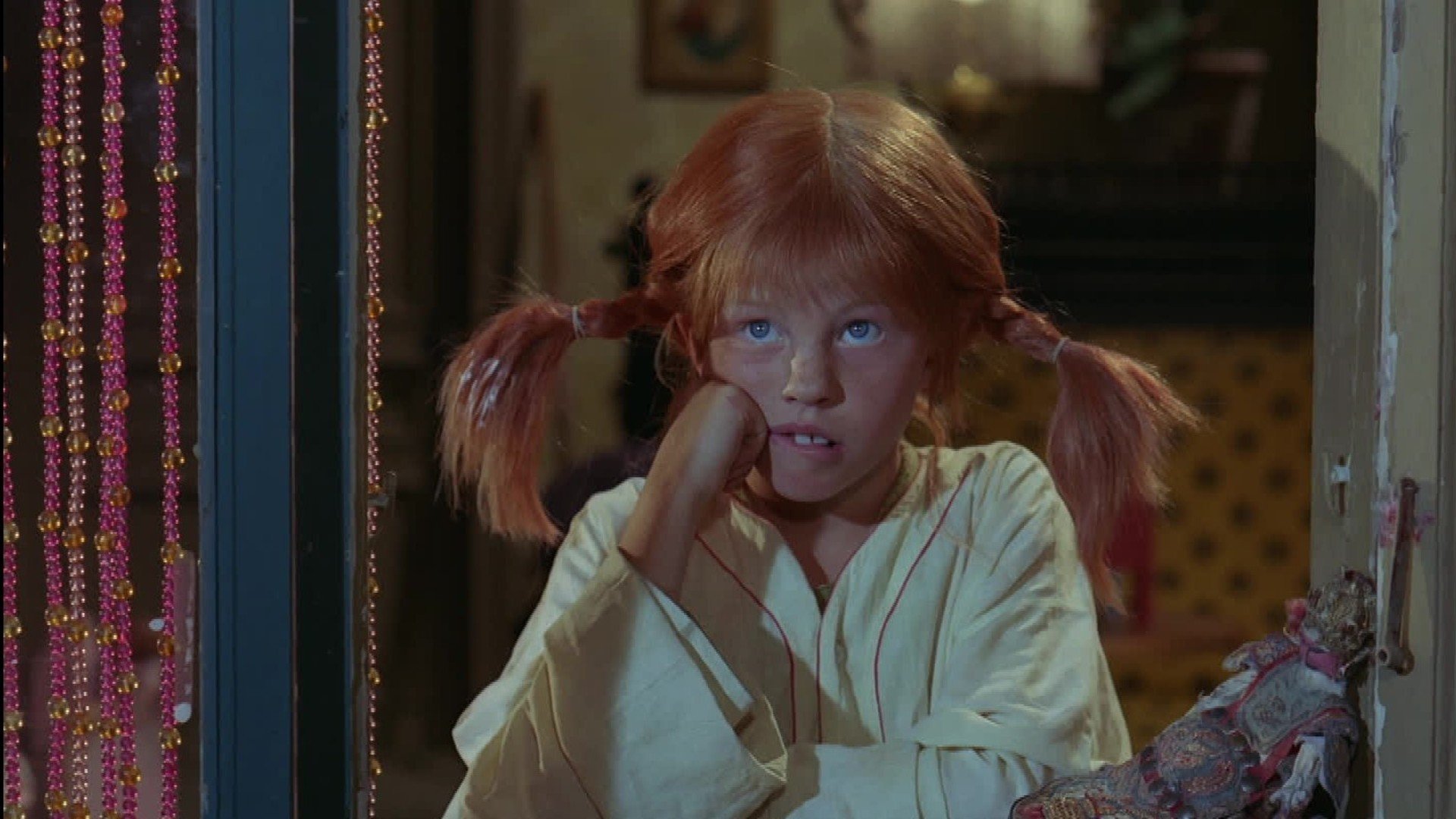 5. Pippi får besök av tjuvar