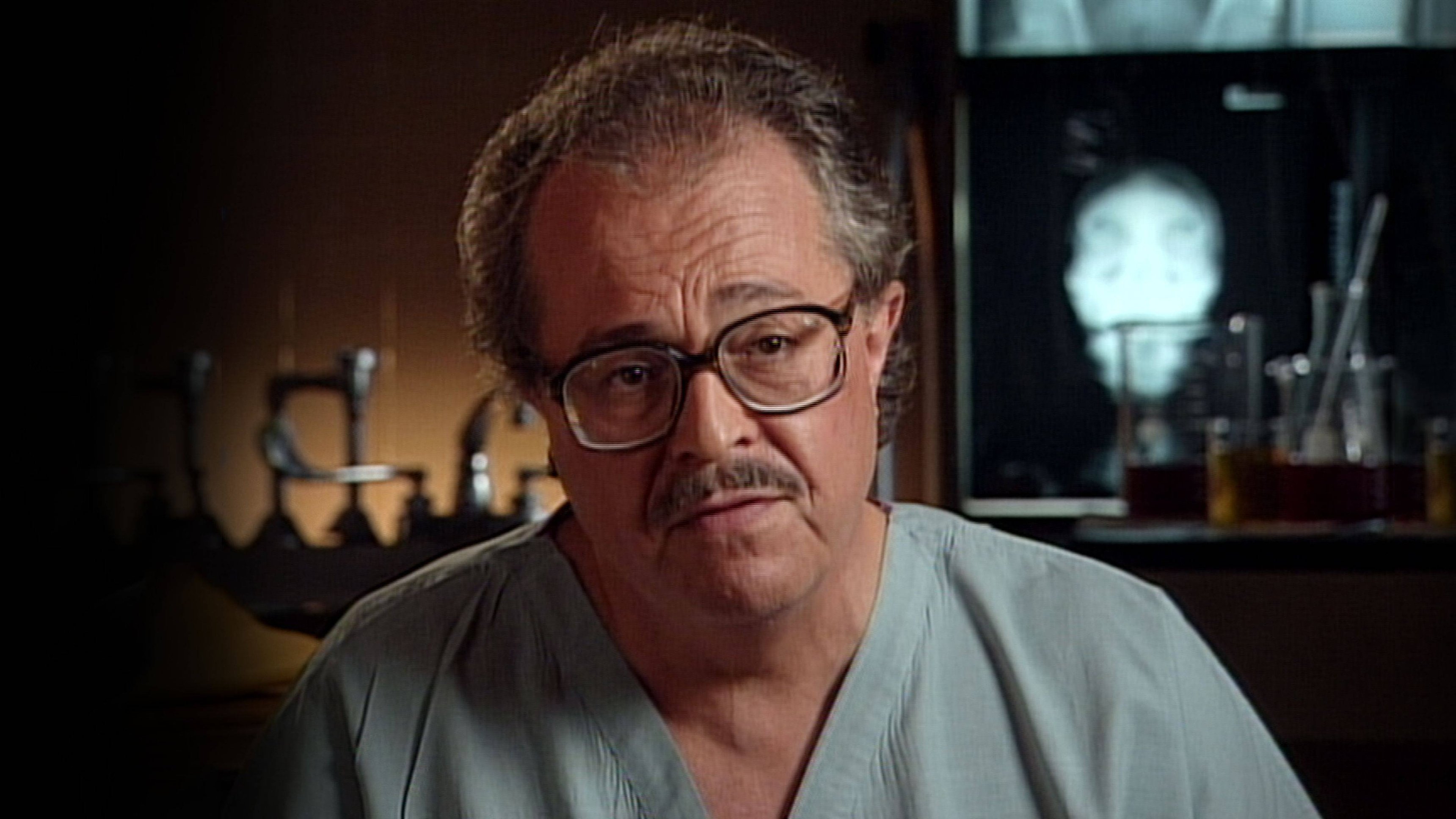 6. Autopsy: Confessions of a medical Examinor: America Undercover
