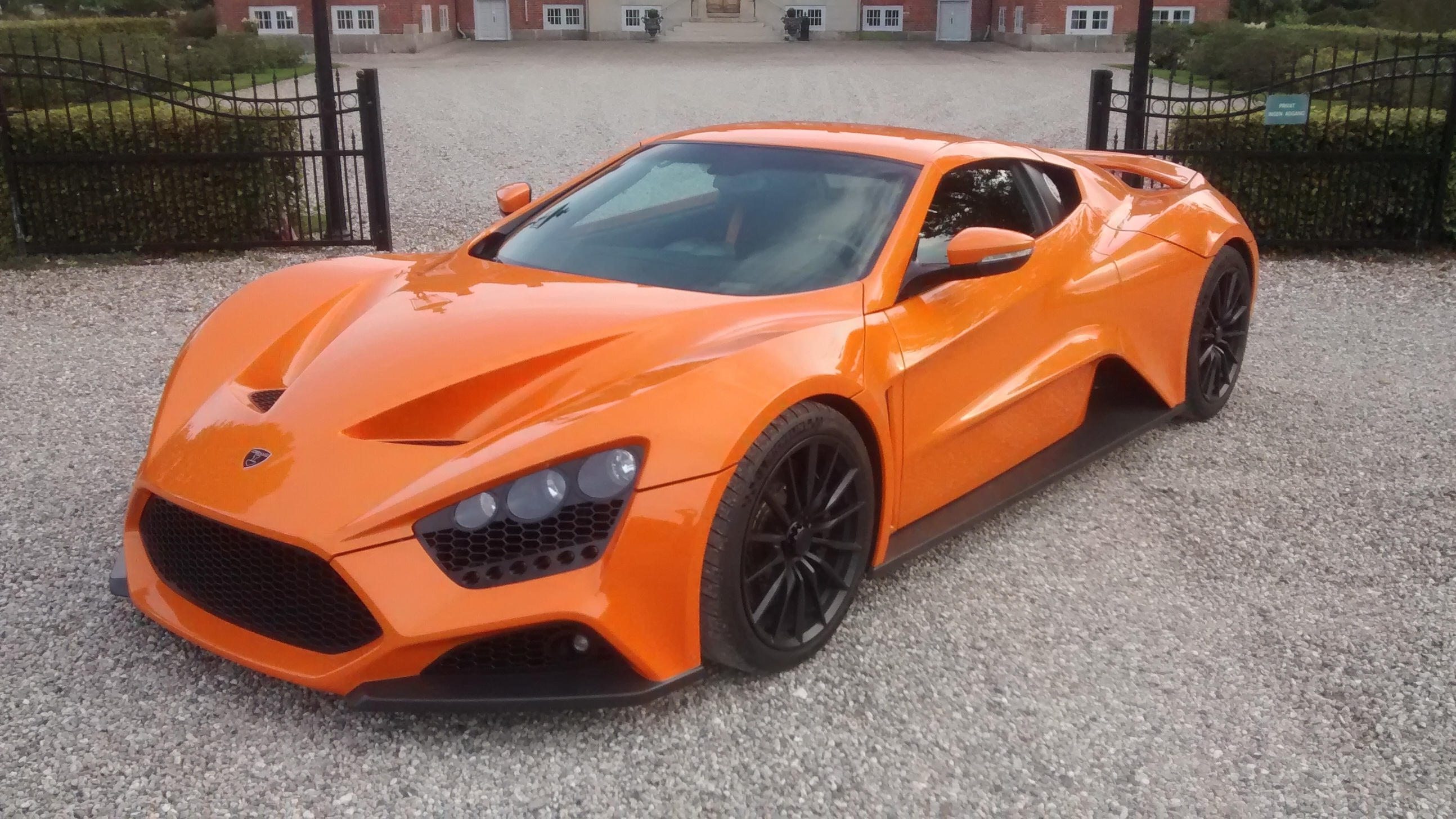 17. Zenvo ST 1