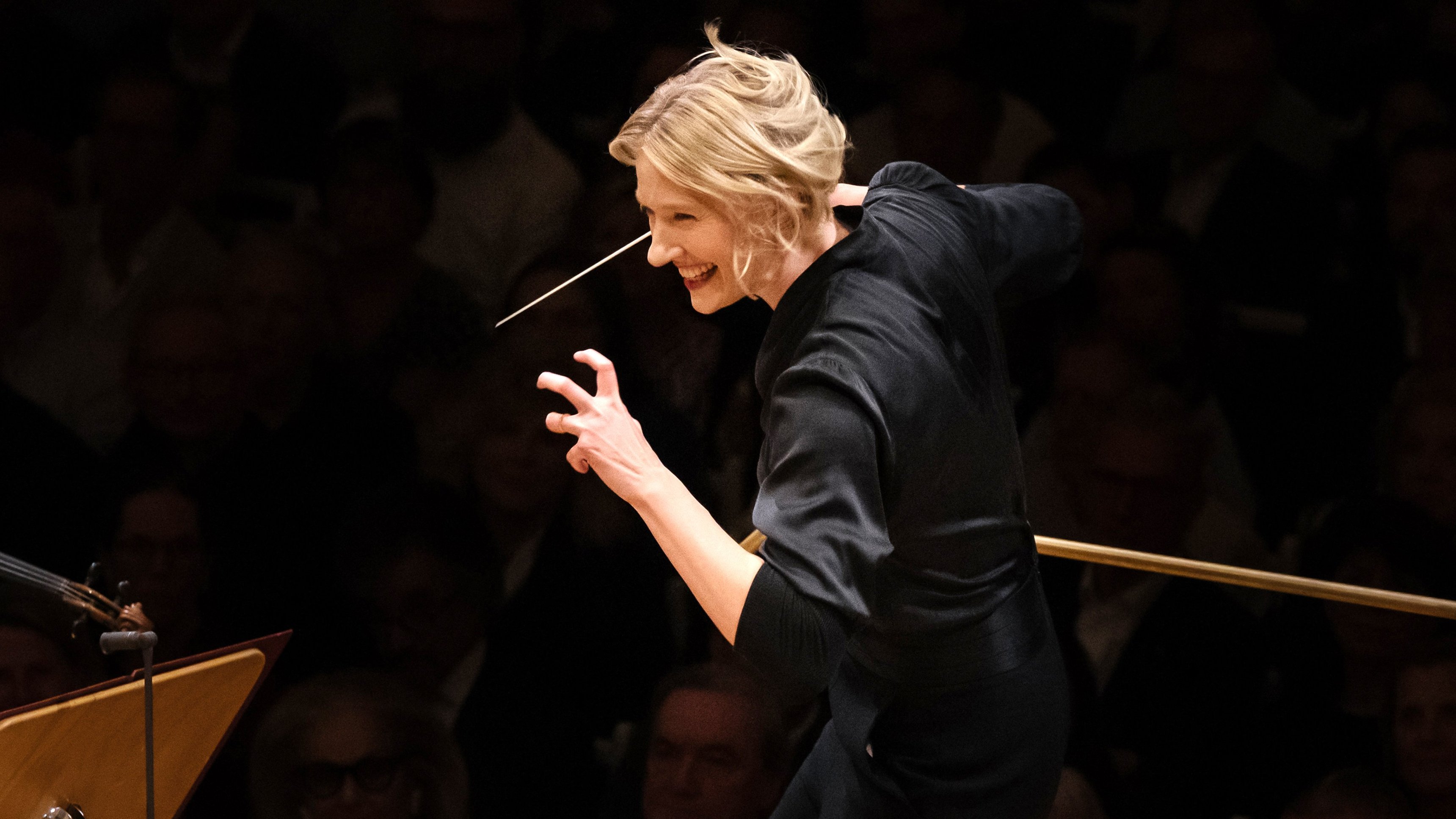 Joana Mallwitz dirigerar Prokofjev, Weill och Mahler
