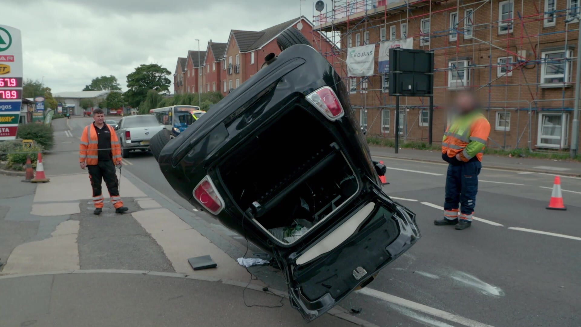 13. Car Pound Cops S03 E013