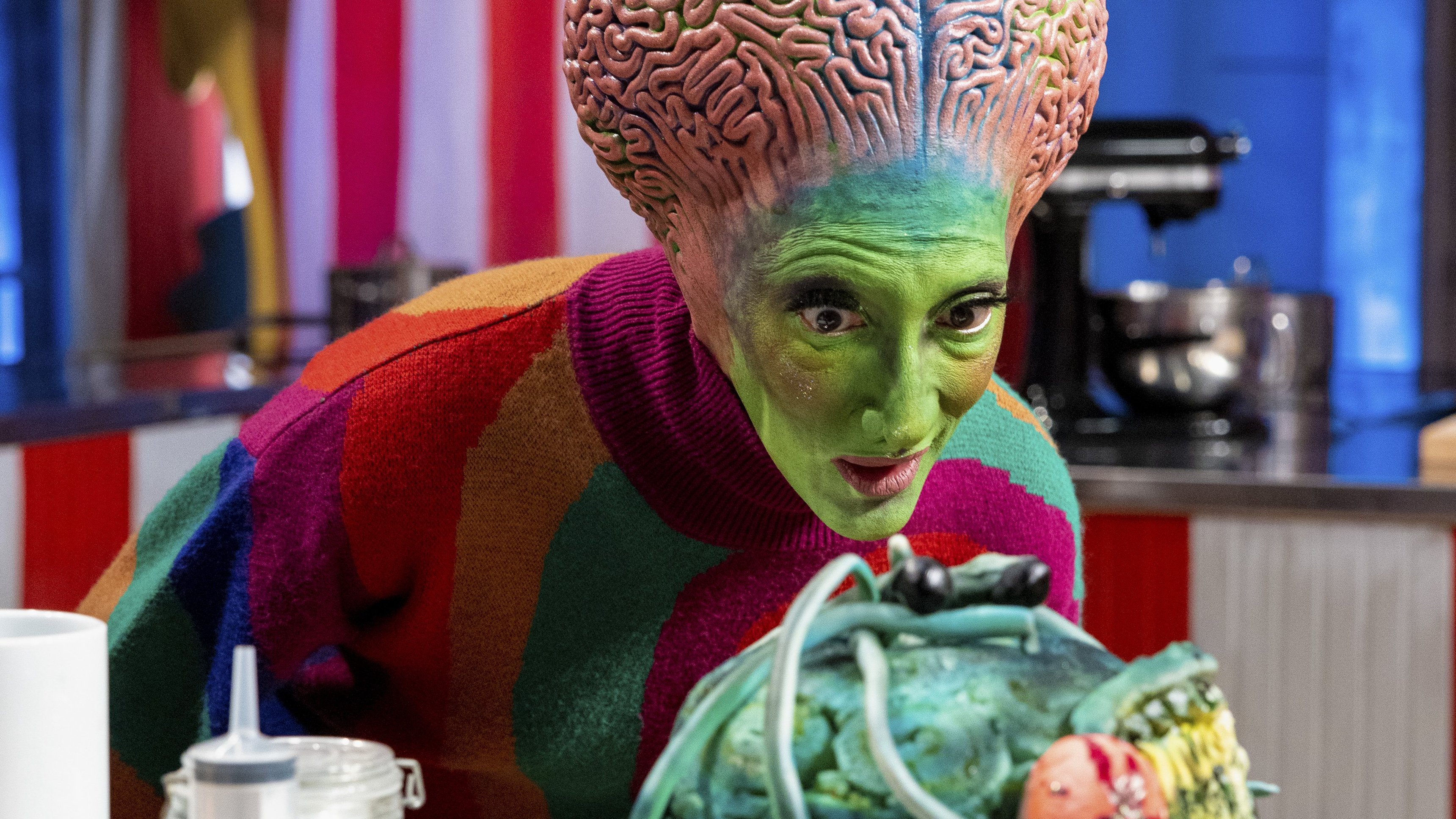 3. Pavlovas And Alien Oddities