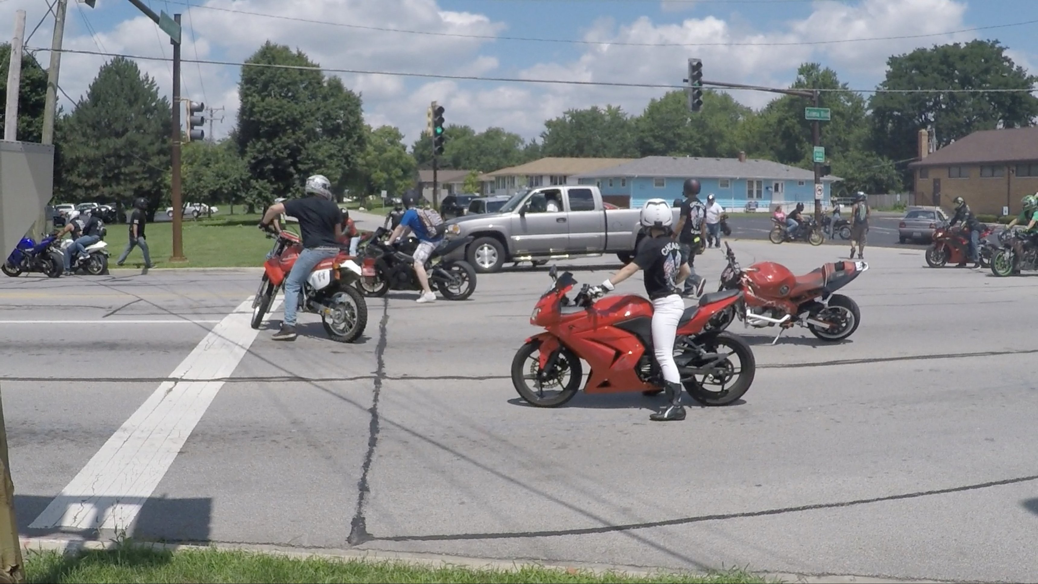 8. Nebunie cu motor